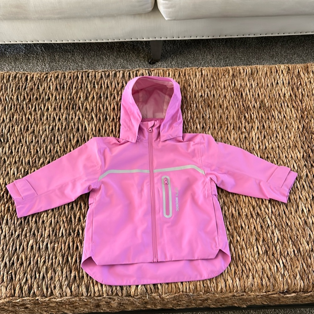 Happy Nocnoc rain jacket. NWOT pink,Waterproof Detachable Hood. Size 3y